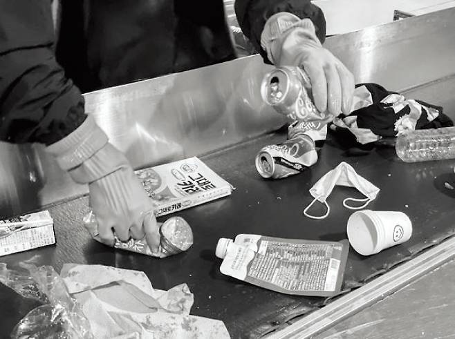 폐기물 배출 대행 스타트업 ‘어글리랩(오늘수거)’의 경기 광명시 세척·선별장. [어글리랩 제공]