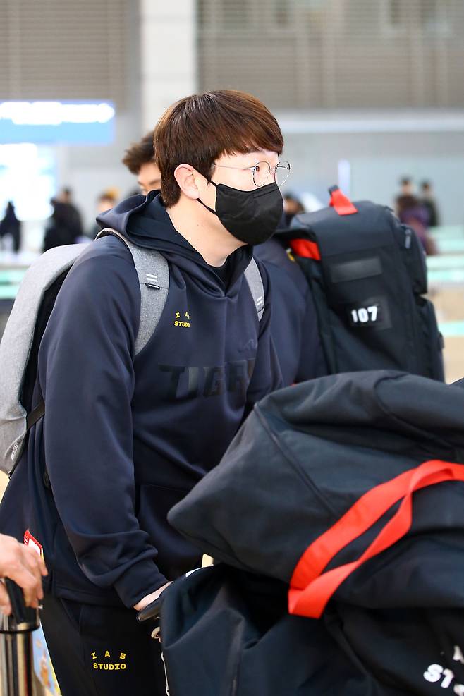 KIA 양현종이 30일 호주 스프링캠프 출국을 위해 인천국제공항으로 들어오고 있다. 사진 | KIA 타이거즈