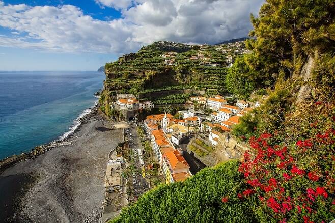 북아프리카 대서양에 위치한 포르투갈령 ‘마데이라(Madeira)’ 섬. [사진 출처 = 픽사베이]