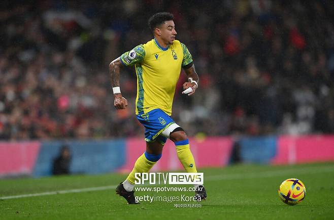 ▲ 영국 매체 ‘스카이스포츠’는 2일(한국시간) “제시 린가드가 FC서울 이적을 눈앞에 뒀다. 계약 기간은 2년이며 1년 추가 옵션이 있다. 또한 이미 린가드의 이적은 구두로 합의됐으며, 며칠 안에 한국에 갈 것이다. 계약은 한국에서 완료할 예정”이라 전했다. 또한 매체에 따르면 린가드는 튀르키예와 사우디아라비아 팀의 관심을 받은 것으로 알려졌다. 하지만 린가드 본인이 FC서울 이적을 선택하며 한국행을 앞두고 있다.