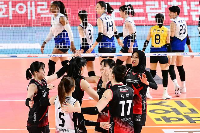 4일 현대건설전에서 승리한 정관장. 리그 경쟁 판도를 흔들고 있다. 사진=KOVO