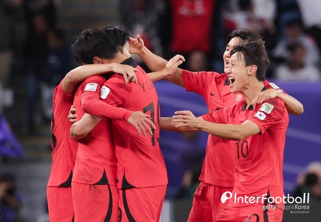 쓰러질 듯 쓰러지지 않는 대한민국의 '좀비 축구'가 '축구 종가' 영국까지 퍼졌다.[사진=게티 이미지]