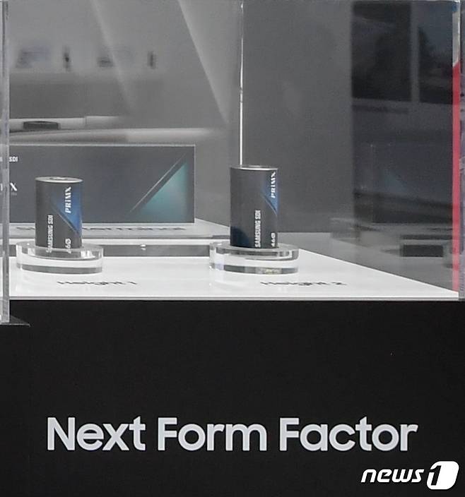 삼성SDI의 46파이 원통형 배터리.