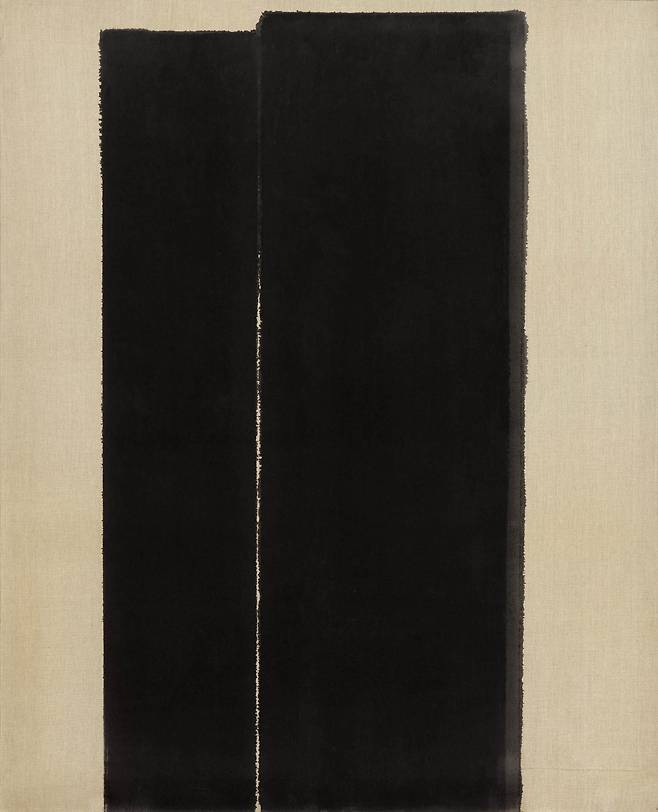 윤형근 Yun HyongKeun 1928 – 2007 Burnt Umber & Ultramarine oil on linen 162.2×130.3cm (100) | 1996