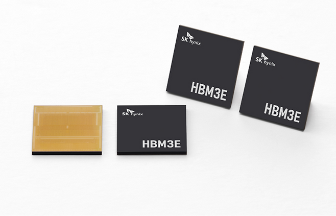 SK하이닉스가 선보인 AI용 초고성능 D램 신제품 ‘HBM3E’ [사진출처 = SK하이닉스]