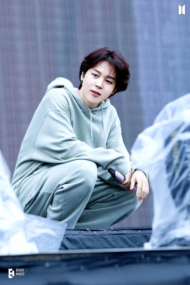 '눈부신' 방탄소년단 지민, '피부 달란트를 받은 스타' 1위