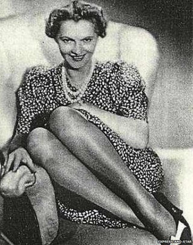 1941년 독일 스파이 요제프 제이콥스의 주머니에서 발견된 독일 영화배우 클라라 바우얼의 사진. 그는 가장 오랫동안 유력한 '벨라'의 후보였다. 익스프레스앤드스타 제공