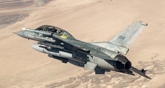 공군의 KF-16이 F-16V 블록70으로의 업그레이드를 받으러 미국에 건너갔다. 미 공군에 임시 배속돼 각종 시험을 진행 중인 KF-16. 미 공군