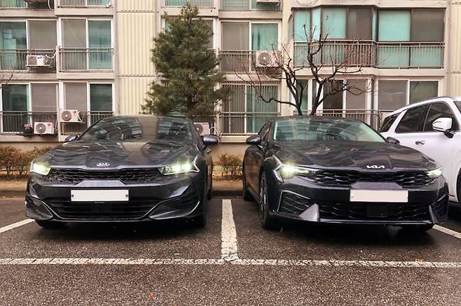 구형 K5(왼쪽)과 페이스리프트 모델인 더 뉴 K5. ⓒ데일리안 박영국 기자