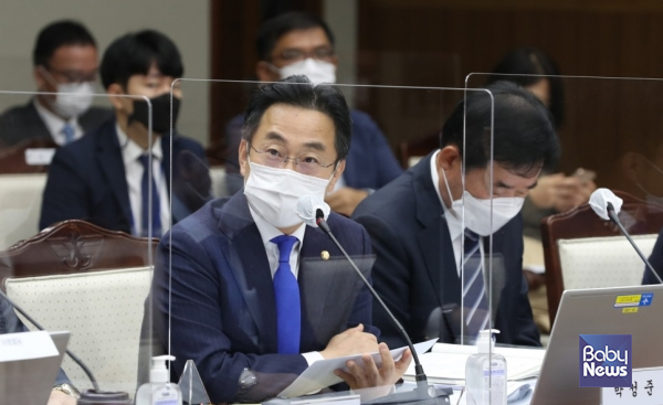 국회 정무위원회 소속 박성준 더불어민주당(서울 중구성동구을) 국회의원. ⓒ박성준의원실