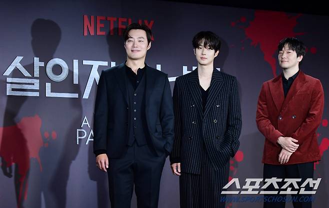 1일 서울 이태원 몬드리안호텔에서 넷플릭스(Netflix) 시리즈 '살인자ㅇ난감' 제작발표회가 열렸다. 제작발표회에 참석해 포즈를 취하고 있는 이희준, 최우식, 손석구. 이태원=송정헌 기자songs@sportschosun.com/2024.02.01/