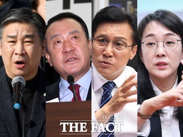 싸늘한 명절 민심은 여야를 관통했다. 여야 초선 의원들 가운데 '민생'을 언급하지 않은 의원은 없었다. (왼쪽부터) 최승재·엄태영 국민의힘 의원, 신영대·최혜영 민주당 의원. /배정한·남윤호·이새롬 기자, 뉴시스