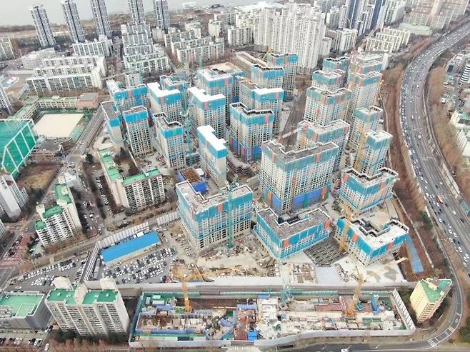 서울 서초구 잠원동에 위치한 ‘메이플자이’ 공사현장
