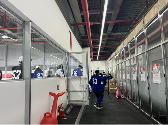 Players exit the rink after Rockets practice in Yeoksam-dong, Gangnam District in southern Seoul on Jan. 22. [MARY YANG]