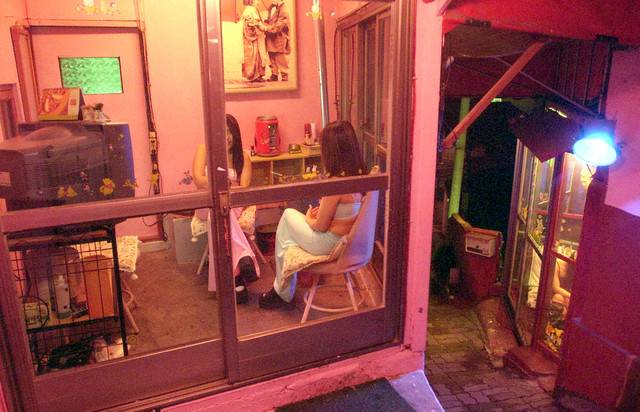 ▲ 2003년 장미촌 일대 전경 본사DB