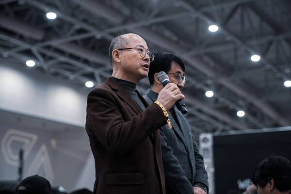 세계에서 가장 빠르게 성장하고 있는 실내 피트니스 대회 하이록스(HYROX)가 지난 17일 국내 최초로 인천 송도컨벤시아에서 열렸다. 사진┃하이룩스