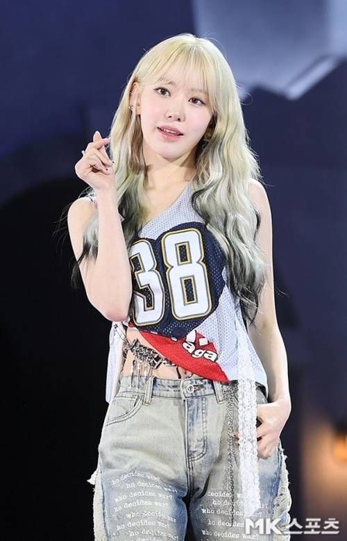 그룹 르세라핌의 사쿠라가 그룹의 특징을 이야기하고 있다. 사진 = 천정환 기자