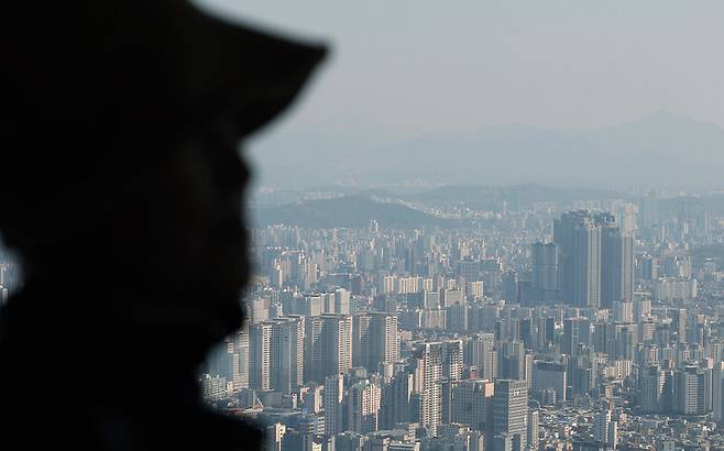 서울 남산에서 바라본 아파트 일대. 연합뉴스