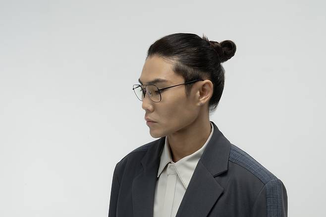 22일 오후 6시 온라인 음원 사이트 등을 통해 총 11개 트랙이 담긴 정규 9집 ‘여행’을 발매하는 가수 김범수. 사진제공=영엔터테인먼트