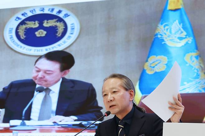 주수호 대한의사협회 비상대책위원회 언론홍보위원장이 2월22일 오후 서울 용산구 대한의사협회 회관에서 열린 정례브리핑에서 발언하고 있다. ⓒ 연합뉴스