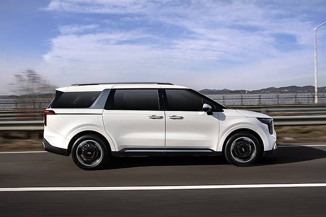 기아 더 뉴 카니발