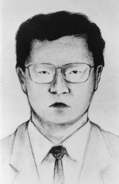 일본 오사카경찰청이 1985년 1월 10일 글리코·모리나가 사건 용의자로 지목한 한 남성의 몽타주를 공개했다. 가늘고 길게 올라간 눈매 때문에 '여우 눈의 남자'로 불렸다. 지지통신 홈페이지 캡처