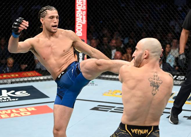 브라이언 오르테가(왼쪽). 사진=UFC