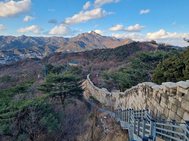 한양도성 백악마루 구간. [배한철 기자]