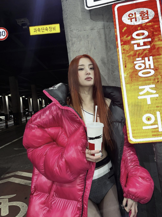 르세라핌 허윤진 SNS