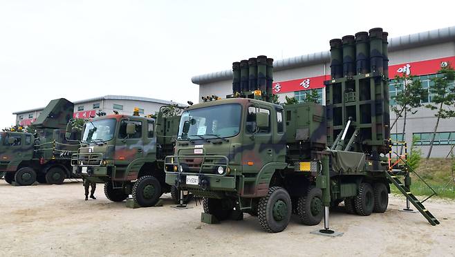 경북 포항시 해병대 1사단 전투연병장에 천궁 미사일 부대가 배치돼 있다. /뉴스1