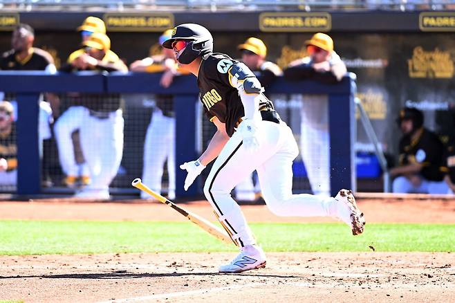 ▲ 올 시즌을 앞두고 팀의 주전 유격수로 복귀한 김하성 ⓒ연합뉴스/AFP