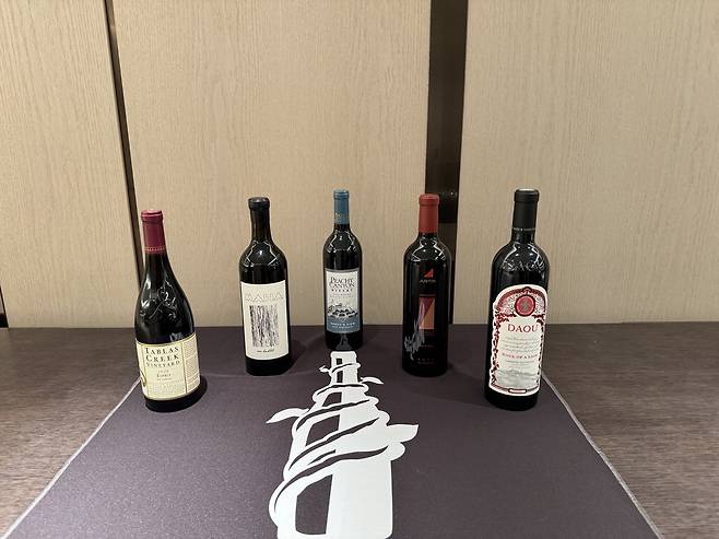 캘리포니아 파소 로블스 와인들.