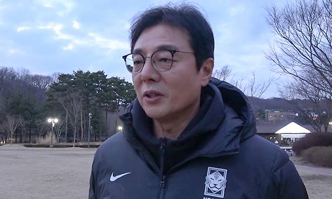 3월 A매치 기간 국가대표팀을 지휘할 임시 감독으로 선임된 황선홍 23세 이하(U-23) 축구 대표팀 감독이 지난 27일 소감을 밝히고 있다. 대한축구협회 제공