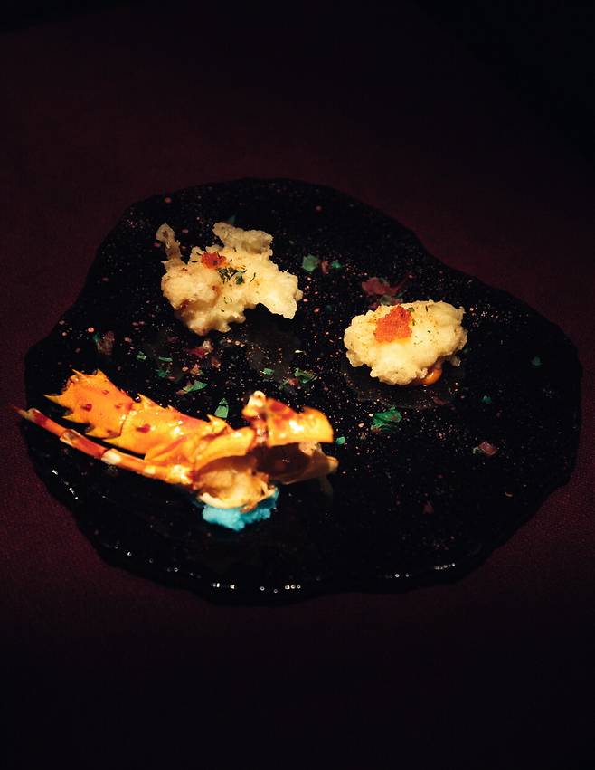 시치미를 곁들인 크레이피시 튀김