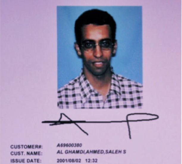 9·11 테러단 가운데 하나였던 사우아라비아 국적자 아흐메드 알 감디가 테러 한달여 전인 2001년 8월 2일 미 버지니아주 한 차량관리국(DMV)에 제출한 운전면허증 겸 신분증(ID) 신청서.