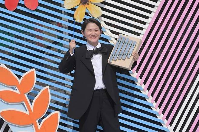 Kim Shin-young, former host of "National Singing Contest" (KBS)