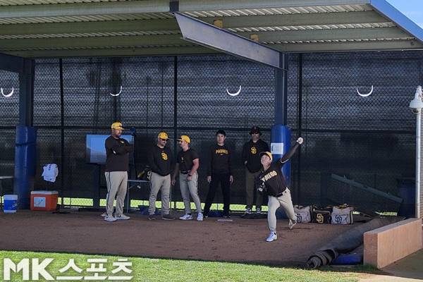 마쓰이 유키가 불펜 투구를 소화했다. 사진(美 피오리아)= 김재호 특파원