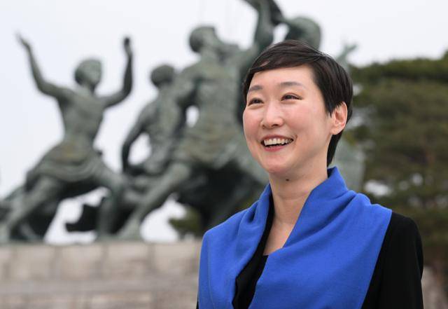 더불어민주당 영입인재 11호로 서울 마포갑에 출마한 이지은 전 총경. 고영권 기자