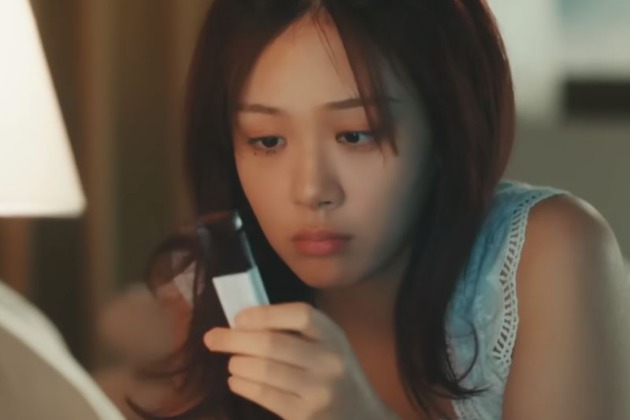 사진은 비비의 '밤양갱' 뮤직비디오의 한 장면. 사진=비비 유튜브 채널 캡쳐