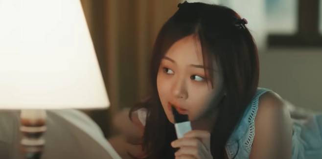 비비 ‘밤양갱’ [‘밤양갱’ 뮤직비디오 캡처]