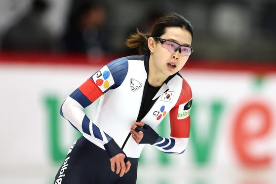 8일 열린 스프린트 세계선수권 여자 500m 1차 레이스에서 3위에 오른 김민선. EPA=연합뉴스