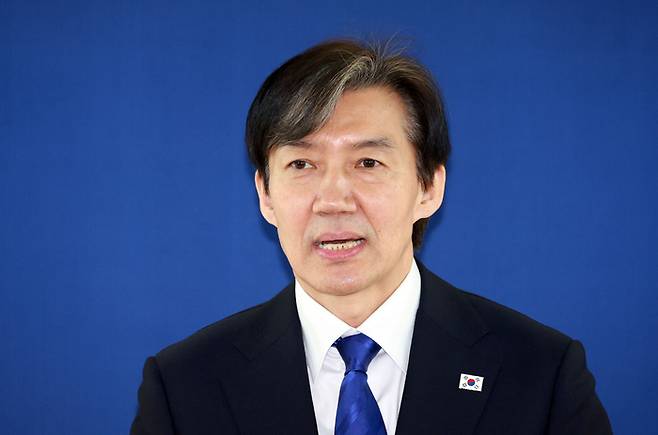 조국 조국혁신당 대표가 지난 8일 오전 서울 여의도 조국혁신당 당사에서 열린 황운하 의원 입당 기자회견에서 발언하고 있다. [사진 출처 = 연합뉴스]