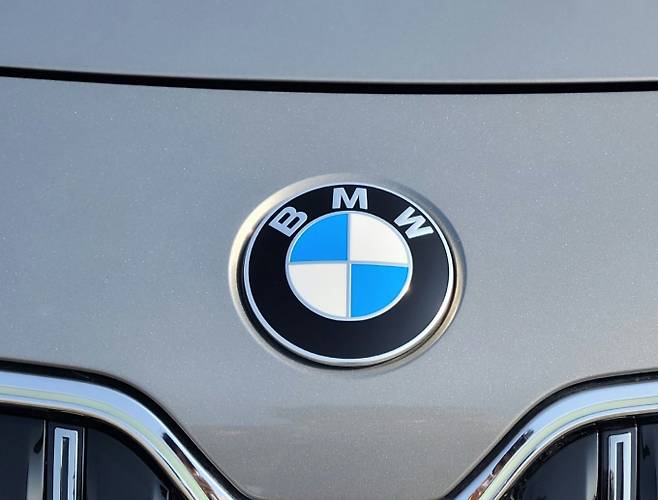 BMW 로고 /사진= 지선우 기자