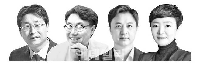 (왼쪽부터) 박원갑 KB국민은행 부동산 수석 전문위원, 이재국 한국금융연수원 겸임교수, 송승현 도시와경제 대표, 김규정 한국투자증권 부동산 연구위원