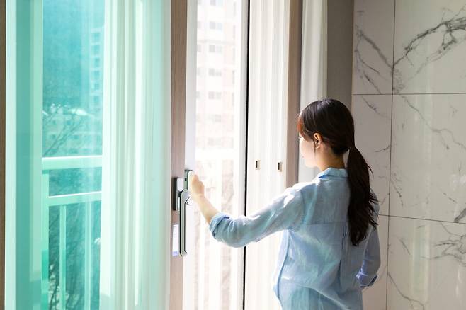 실내 환기는 '2시간마다 10분'을 기억하세요. [사진=게티이미지뱅크]