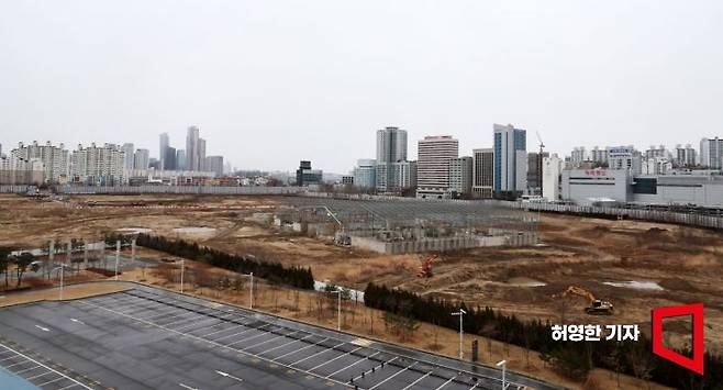 서울시는 5일 용산에 100층 랜드마크 국제업무지구를 건설하는 '용산국제업무지구 개발계획(안)'을 발표했다. 국제업무지구 전경. 사진=허영한 기자 younghan@