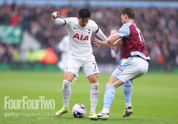 사진=게티이미지.&nbsp;토트넘 훗스퍼는 10일 오후 10시(한국시간) 영국 버밍엄에 위치한 빌라 파크에서 열린 2023-24시즌 프리미어리그(PL) 28라운드에서 아스톤 빌라에 4-0 승리를 거뒀다. 승점 3점을 추가한 토트넘은 리그 5위(승점53)를 유지했다. 4위 아스톤 빌라(승점55)보다 한 경기 덜 치른 가운데 승점 2점 차로 격차를 좁혔다.&nbsp;