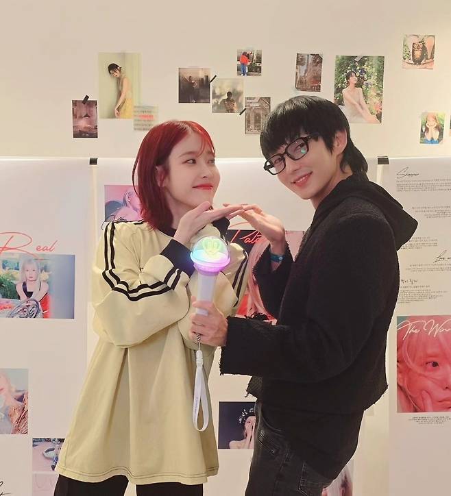 왼쪽부터 아이유 이준기 (사진=이준기 소셜미디어)