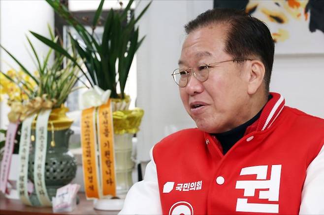 권영세 국민의힘 의원이 11일 오전 서울 용산구 지역구 사무실에서 데일리안과 인터뷰를 하고 있다. ⓒ데일리안 홍금표 기자