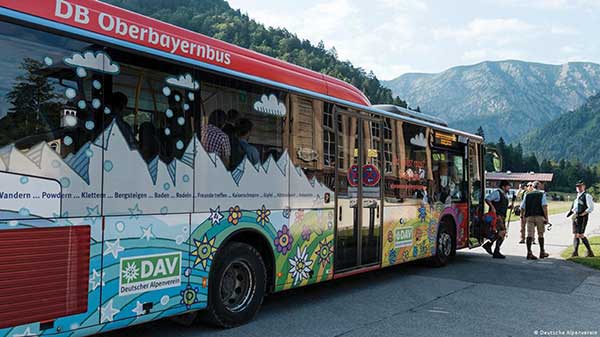 독일 전역 대중교통이 닿지 않는 곳에 독일산악회는 자체 버스를 배차해 등산객들이 자가용을 이용하지 않고 다닐 수 있도록 했다. 사진 독일산악회.
